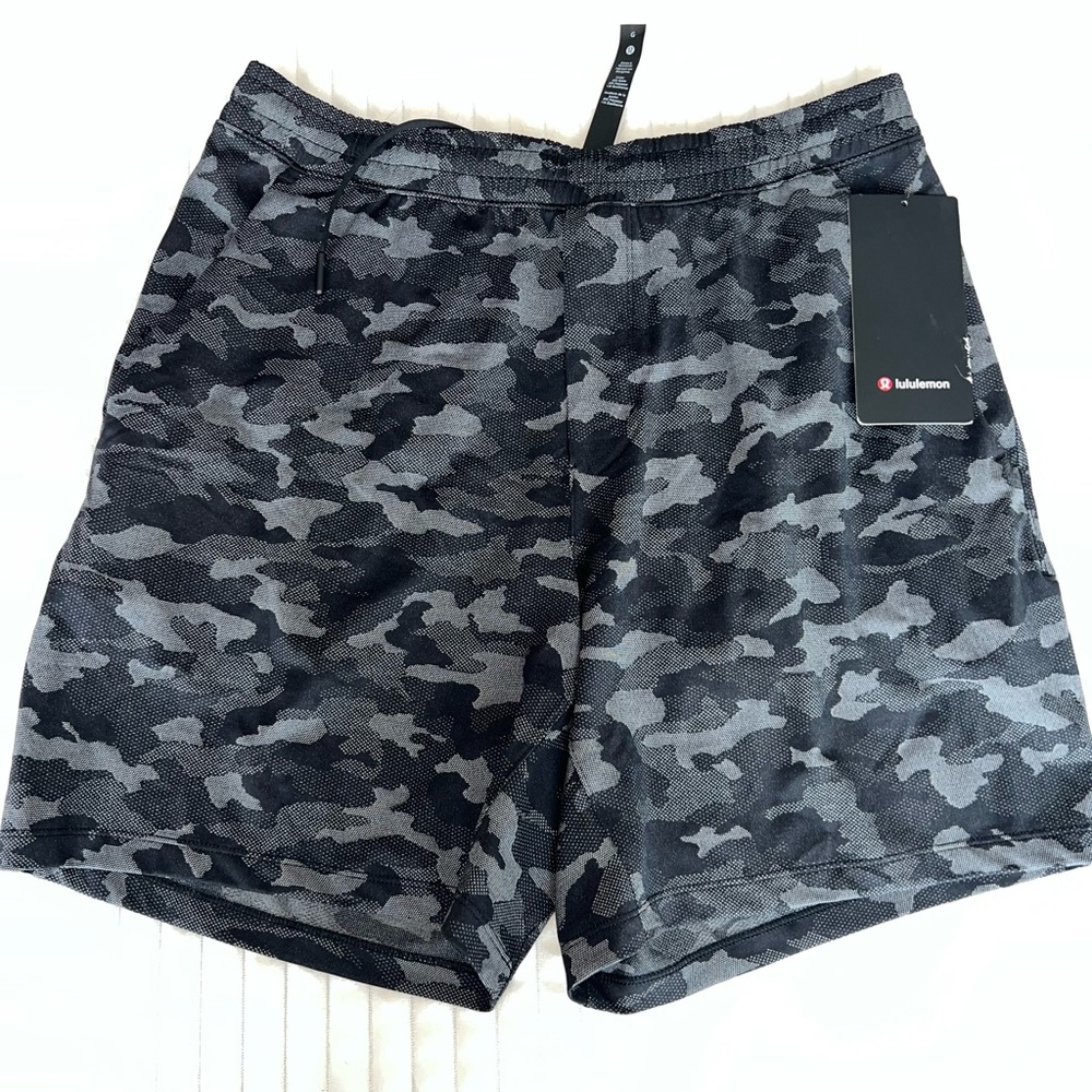 Lululemon 7” Pace Breaker Camo Shorts - Linerless